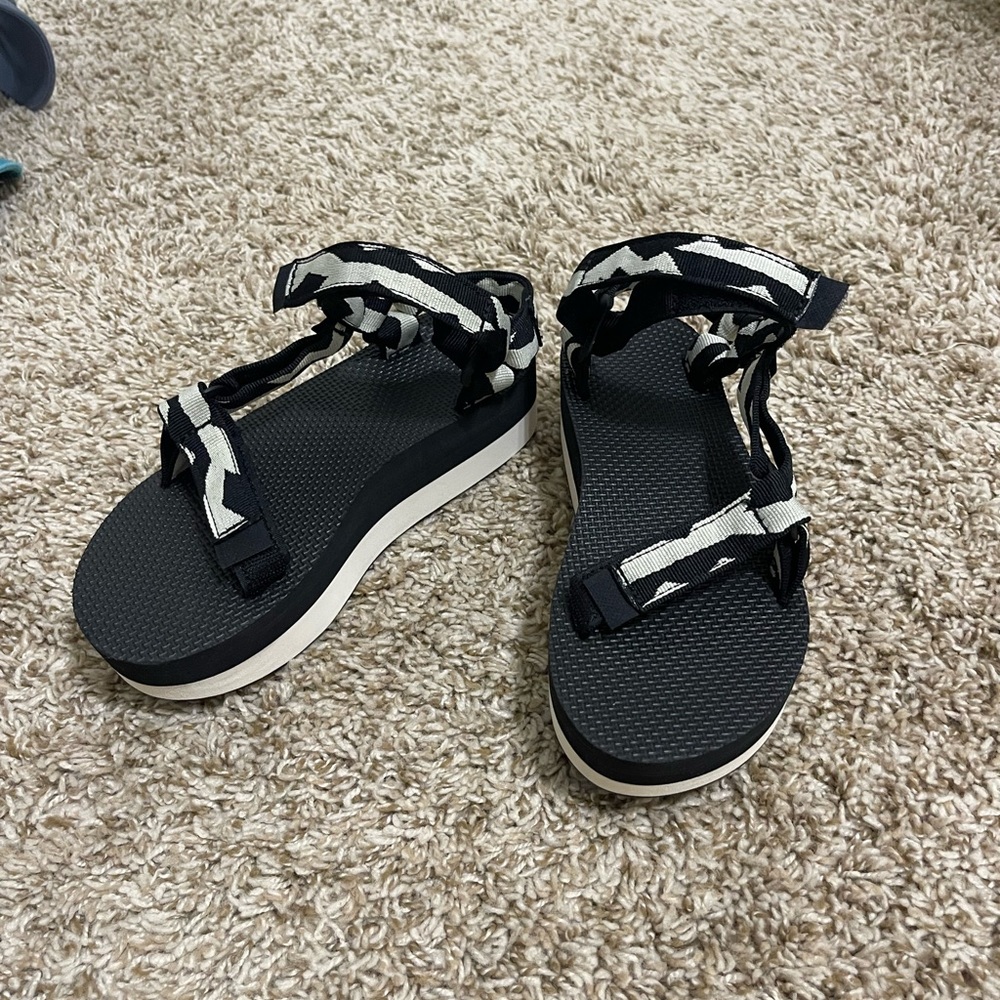 Teva Midform Sandals